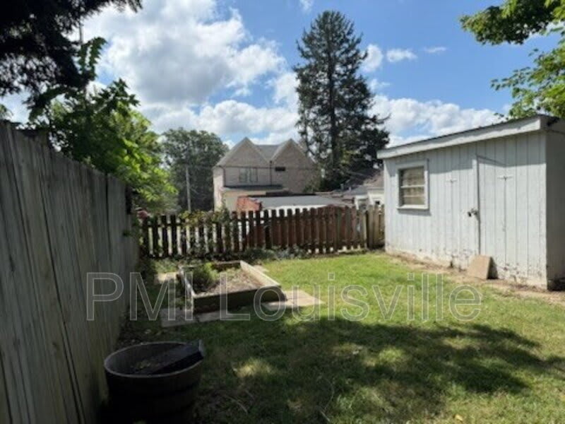 1404 Winter Avenue – photo 2