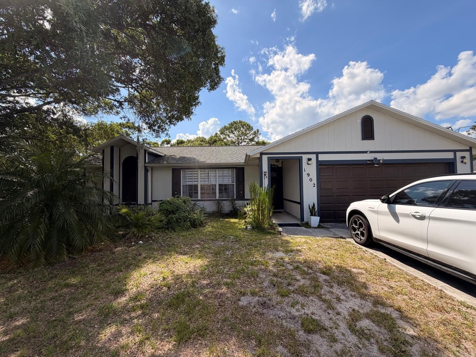 1902 SW Aladdin Street – photo 1