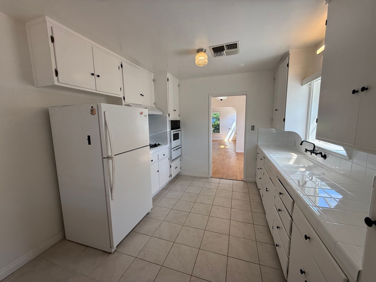 115 Irene St. – photo 4