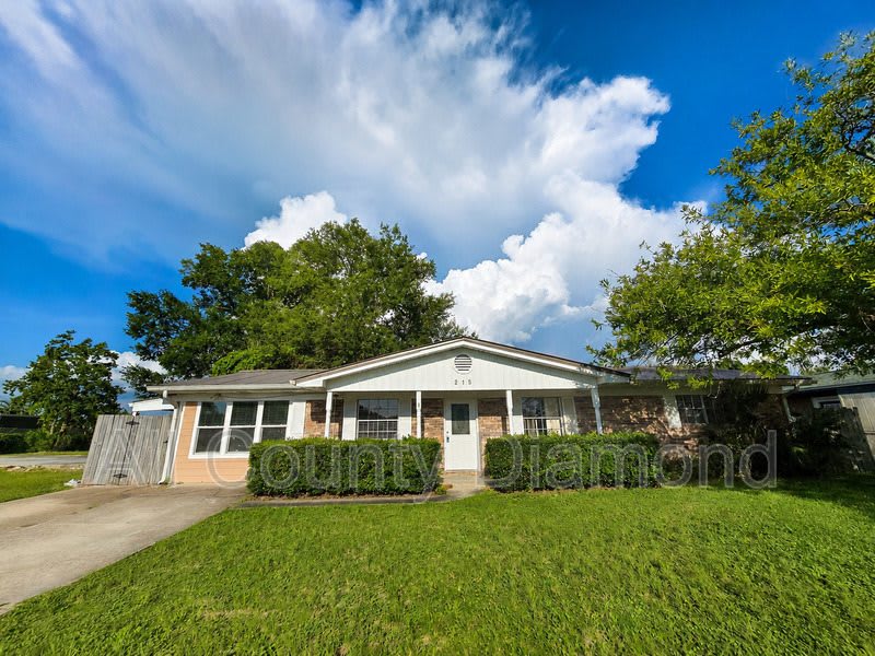 215 S Kimbrel Ave – photo 1