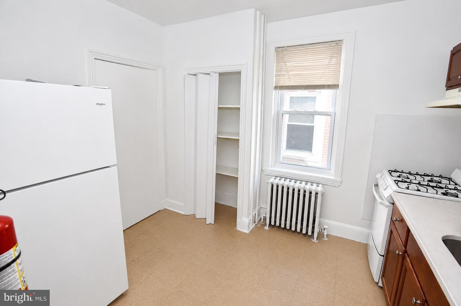 219 WOOD Street – photo 3