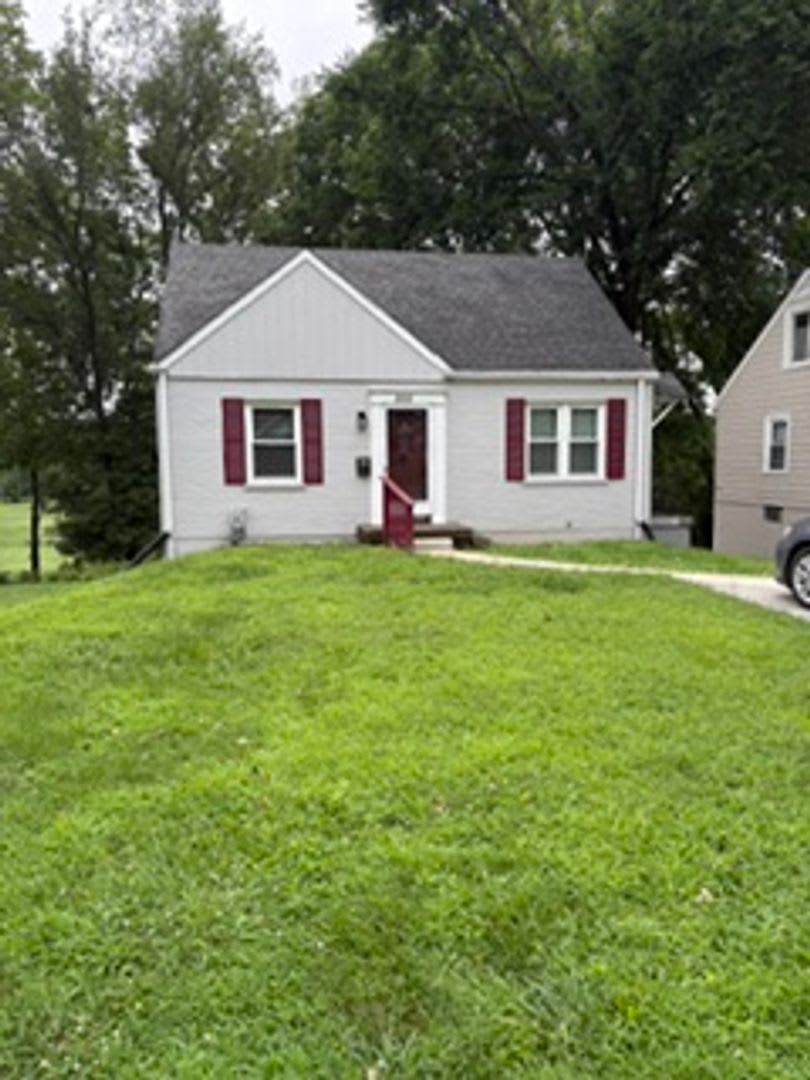 Beautiful 4 Bedroom 1 Bathroom Home – photo 3