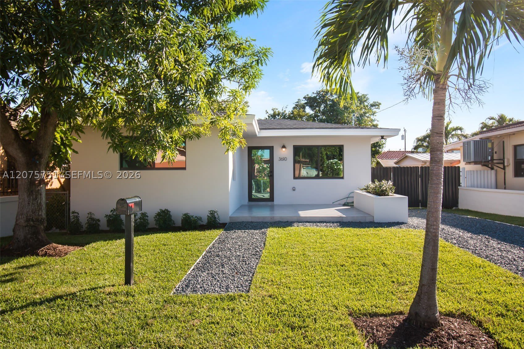 3610 SW 4th St – photo 2