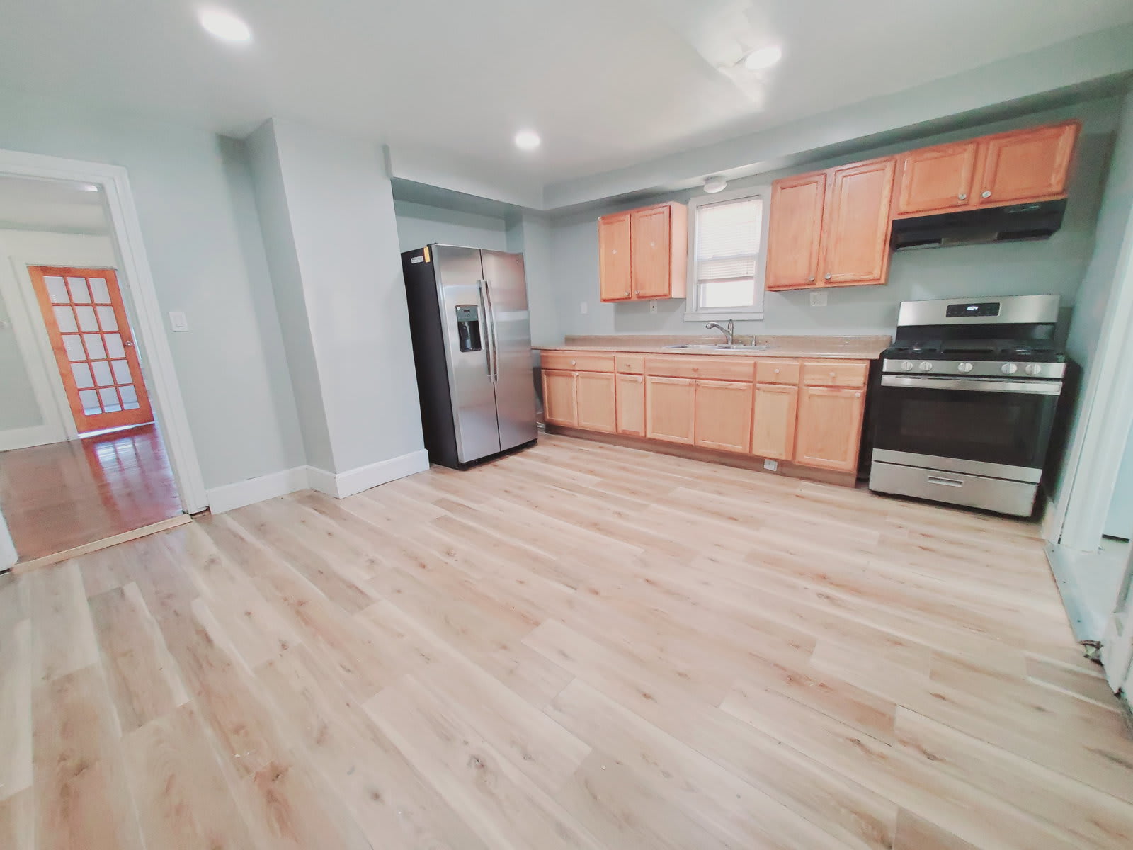 93 Sanford Avenue – photo 1