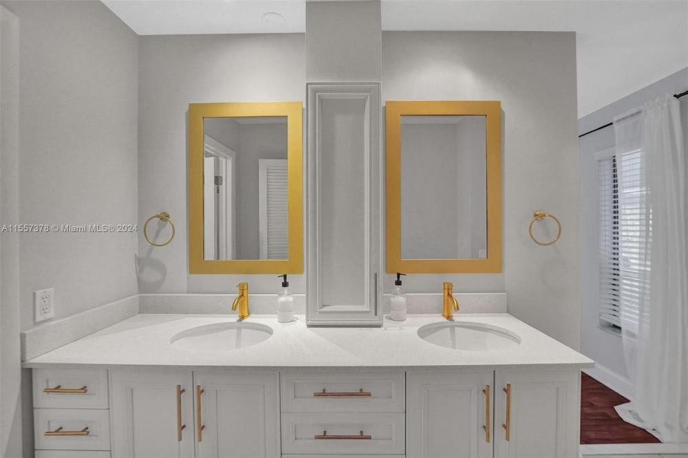 21332 NE 18th Pl – photo 4
