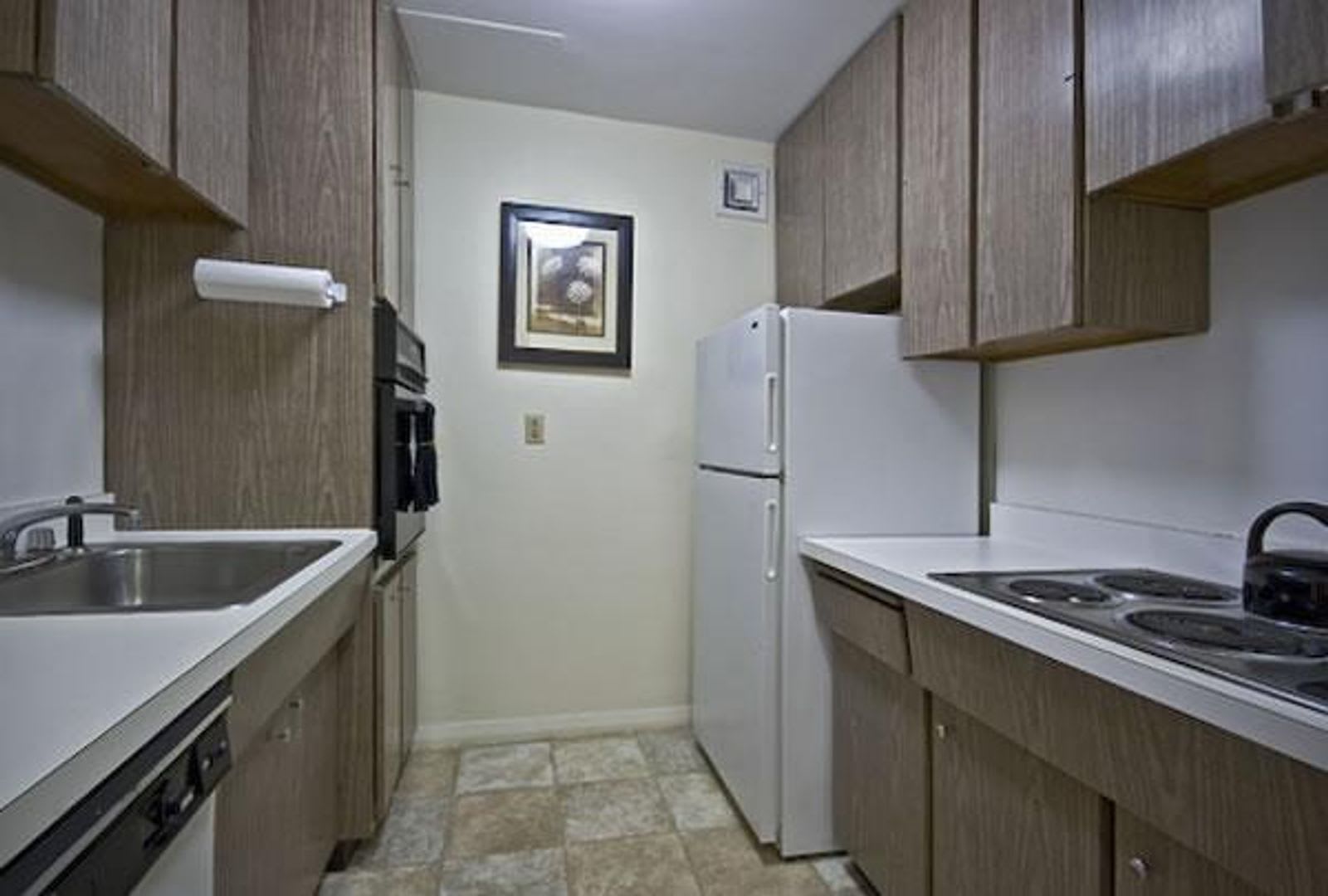 Charming 2 Bedroom-No Broker Fee – photo 4