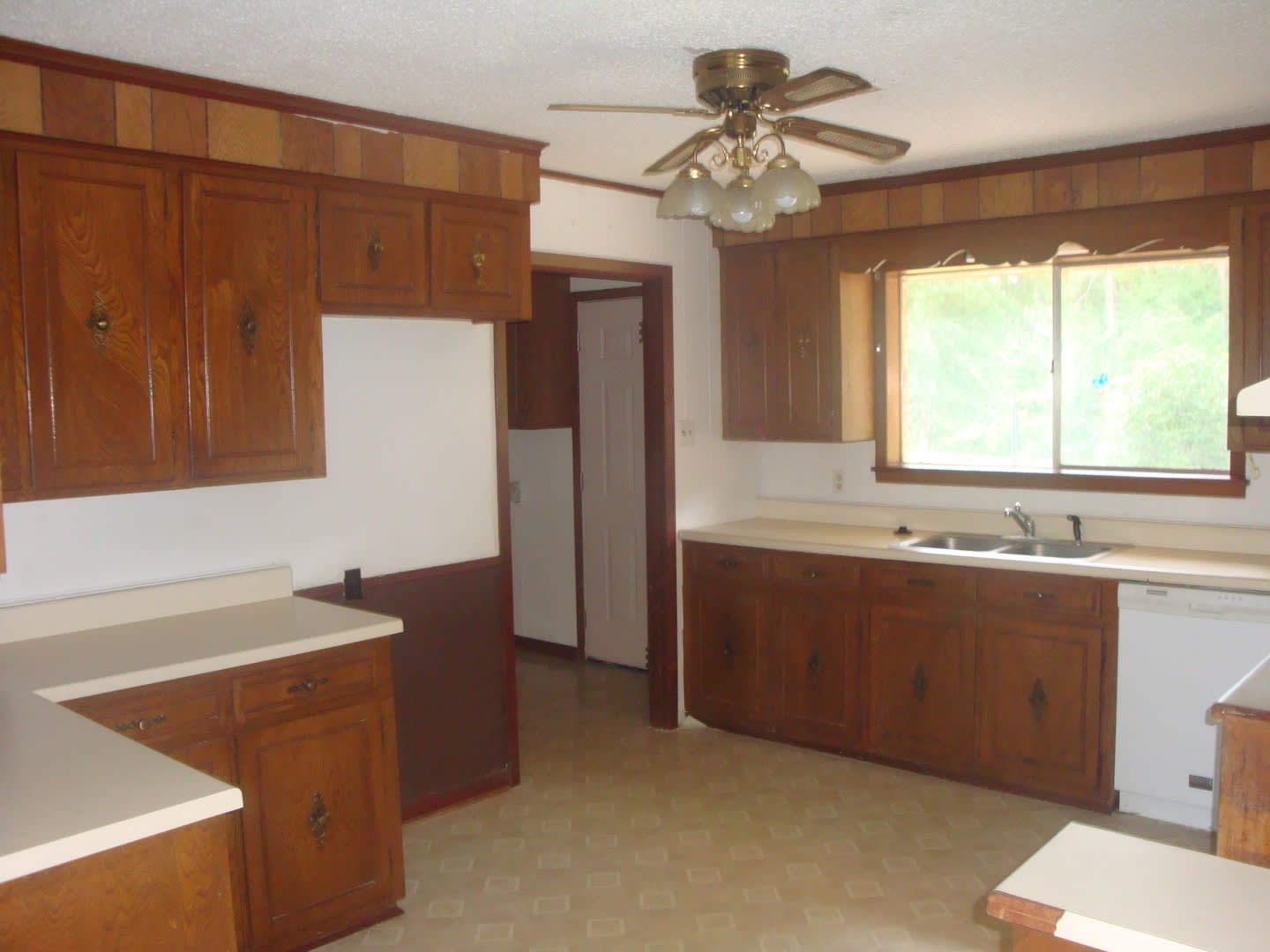 1287 Oak Road – photo 3