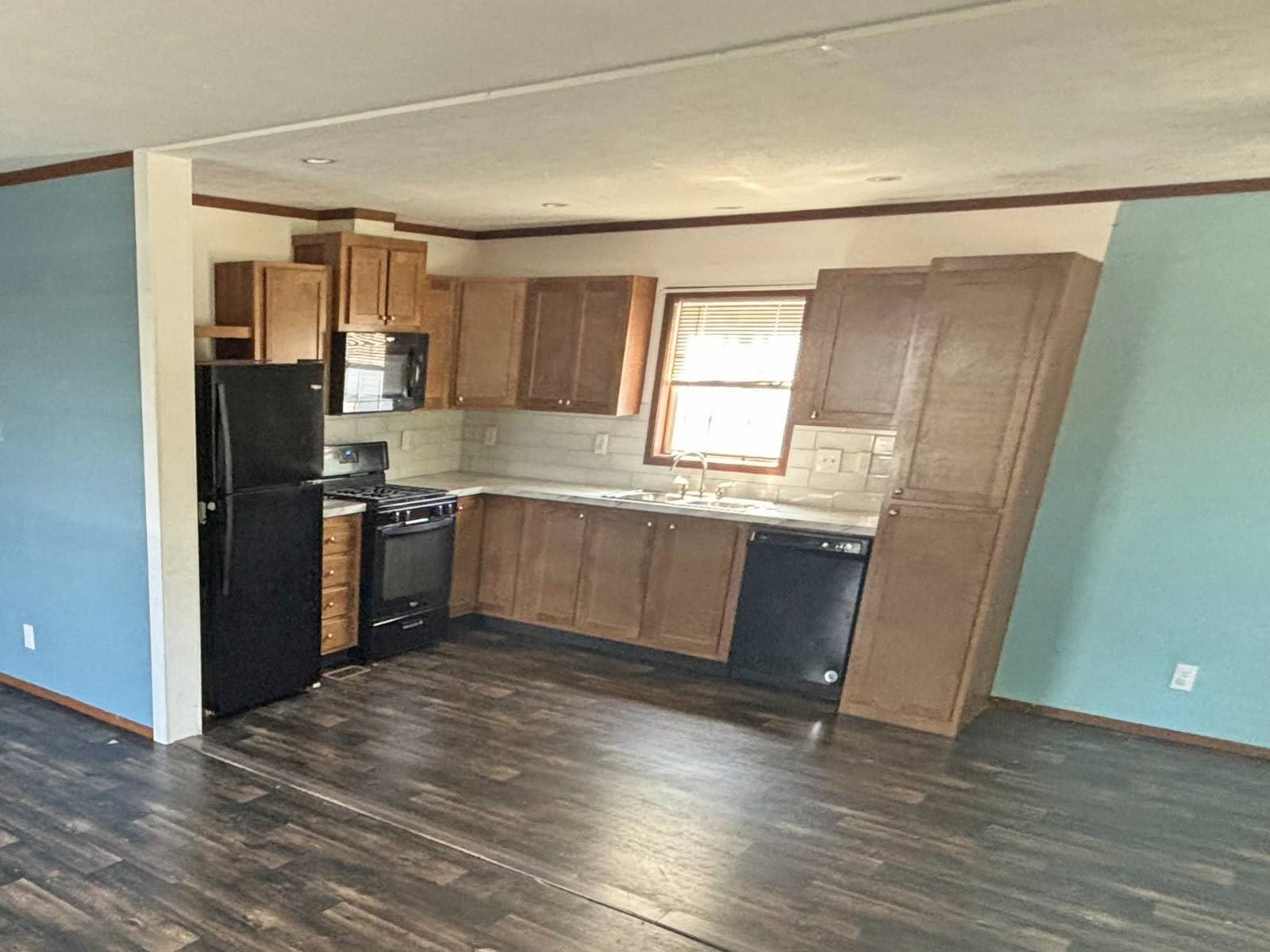 21 Leonard Ave – photo 3