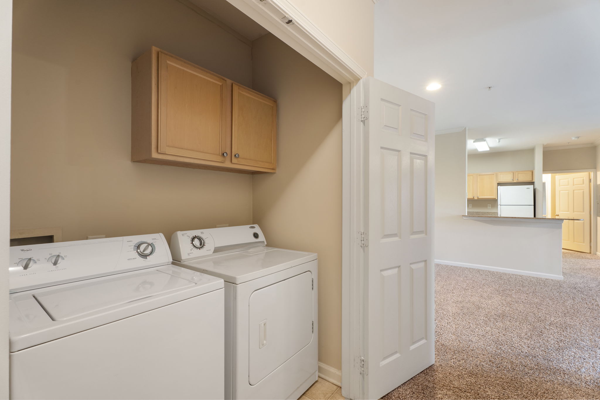 Village on the Lake Apartments – photo 5