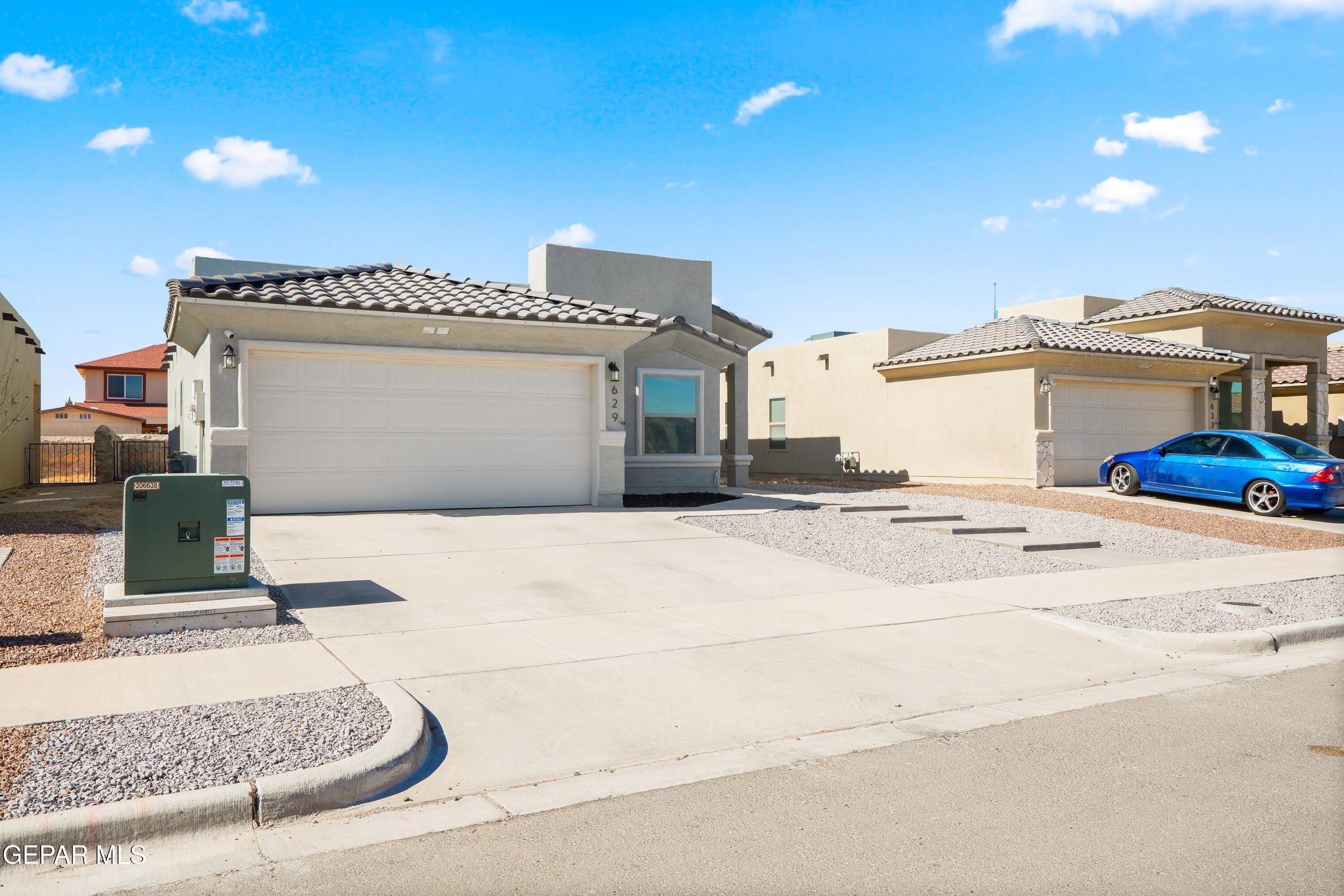 629 CEDARWOOD Avenue – photo 4