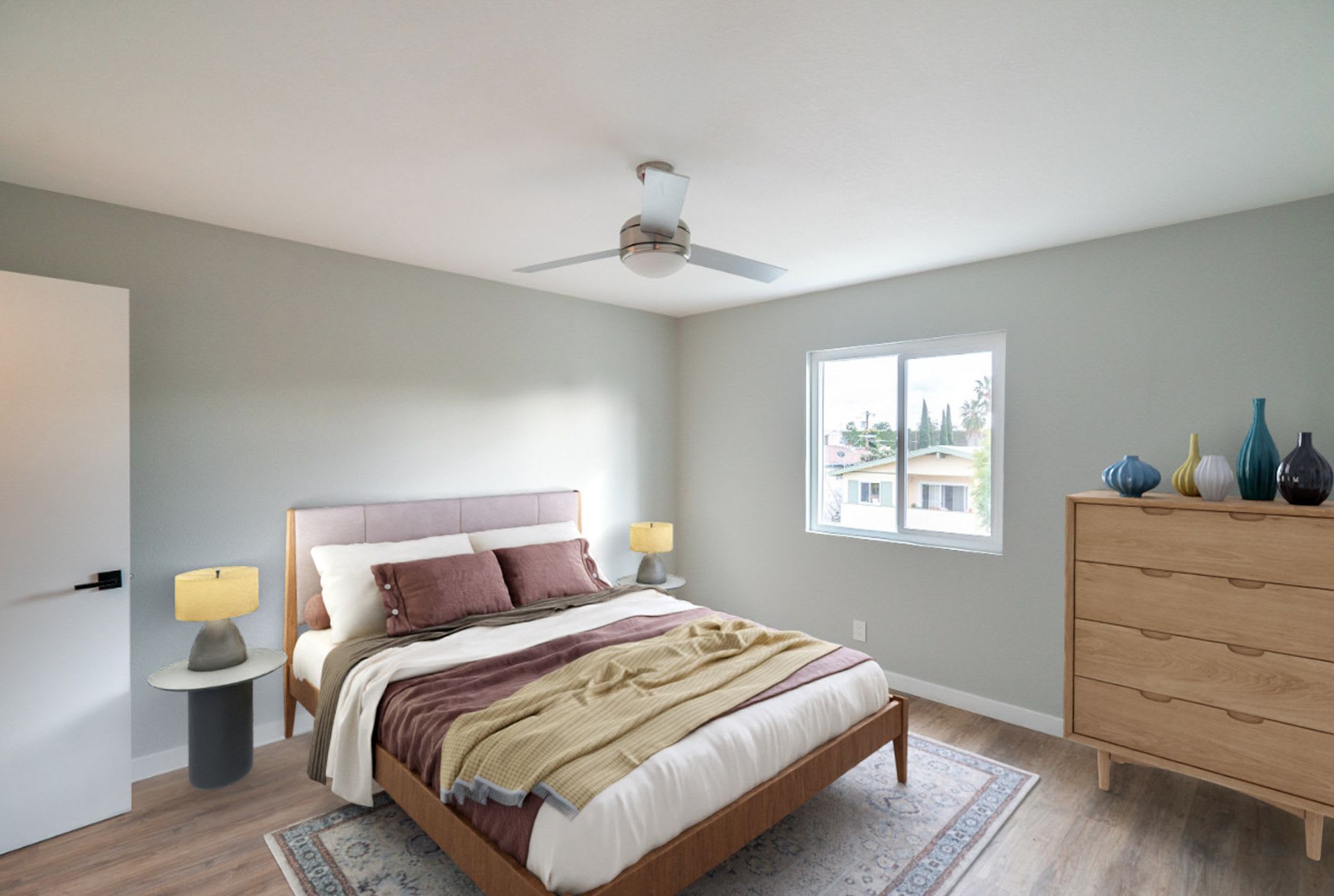 5847 Willoughby Ave – photo 4