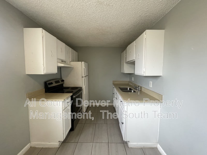 1676 Hanover St – photo 4
