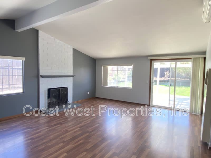 9161 Huntington Avenue – photo 4