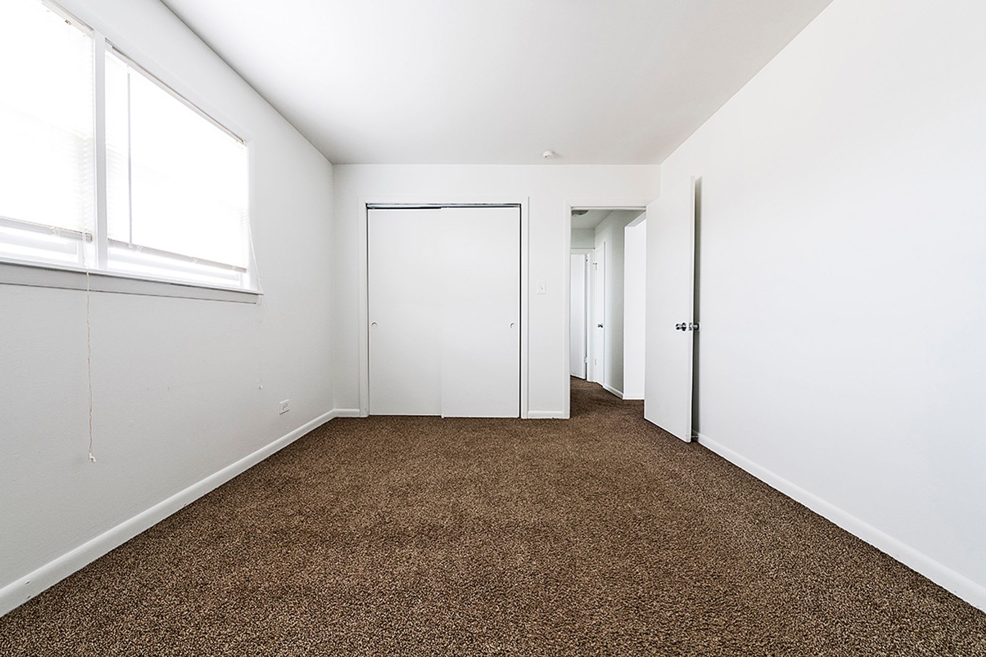 14020 S School St – photo 4