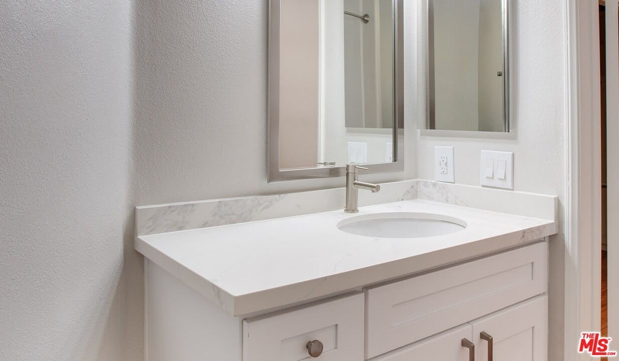 5557 W 6th St – photo 5