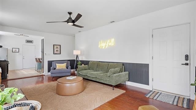 212 S OAK Street – photo 5