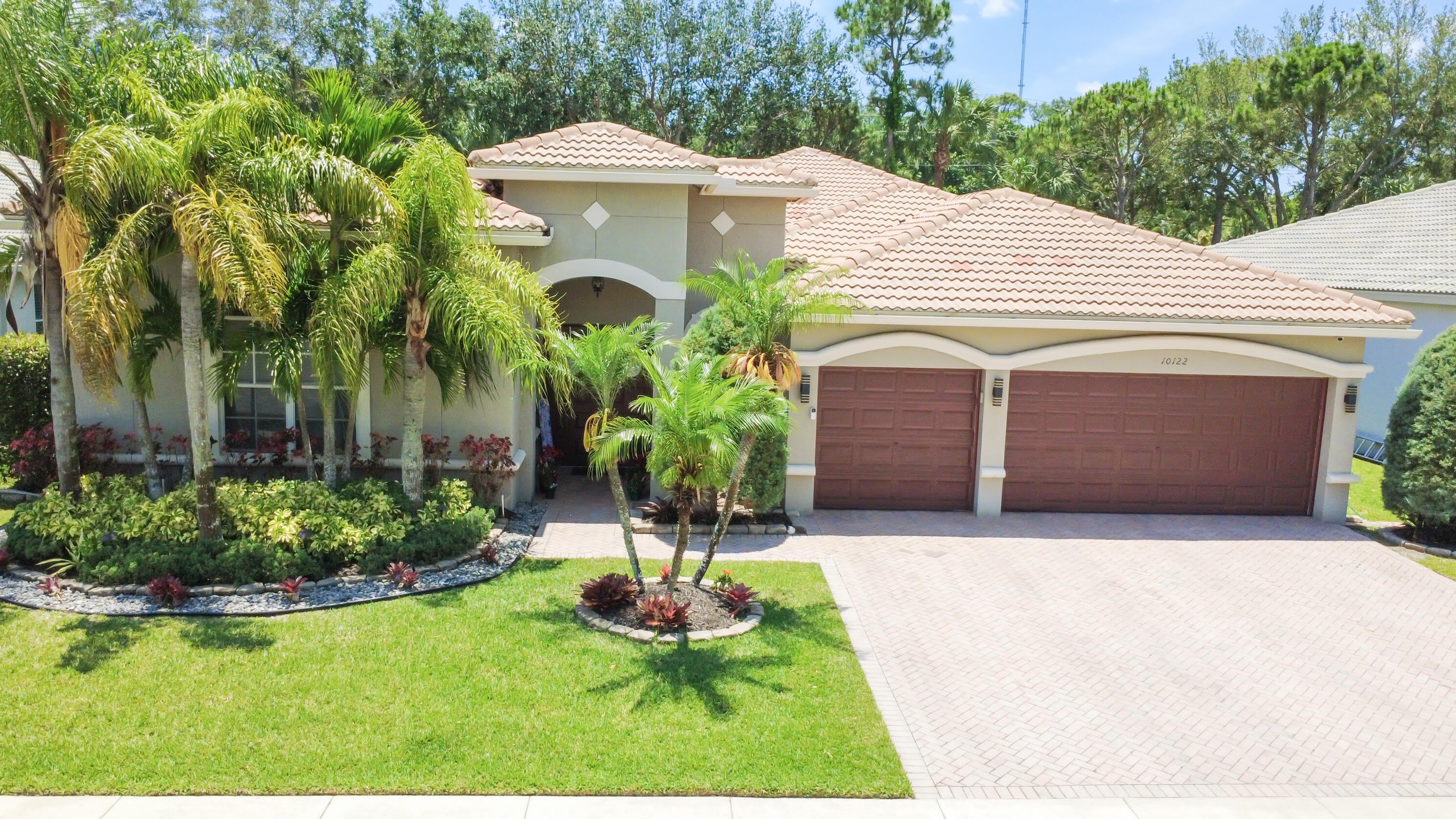10122 Oak Meadow Lane – photo 1