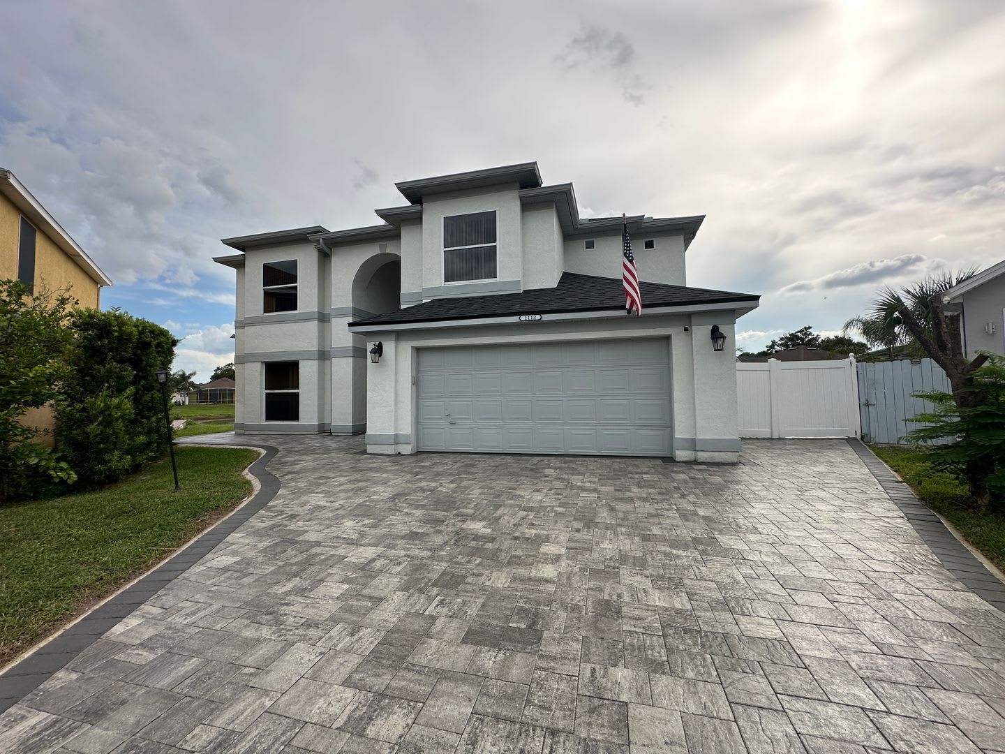 Spacious 4BR/2.5BA Home with Screened Pool & 2-Car Garage – photo 1