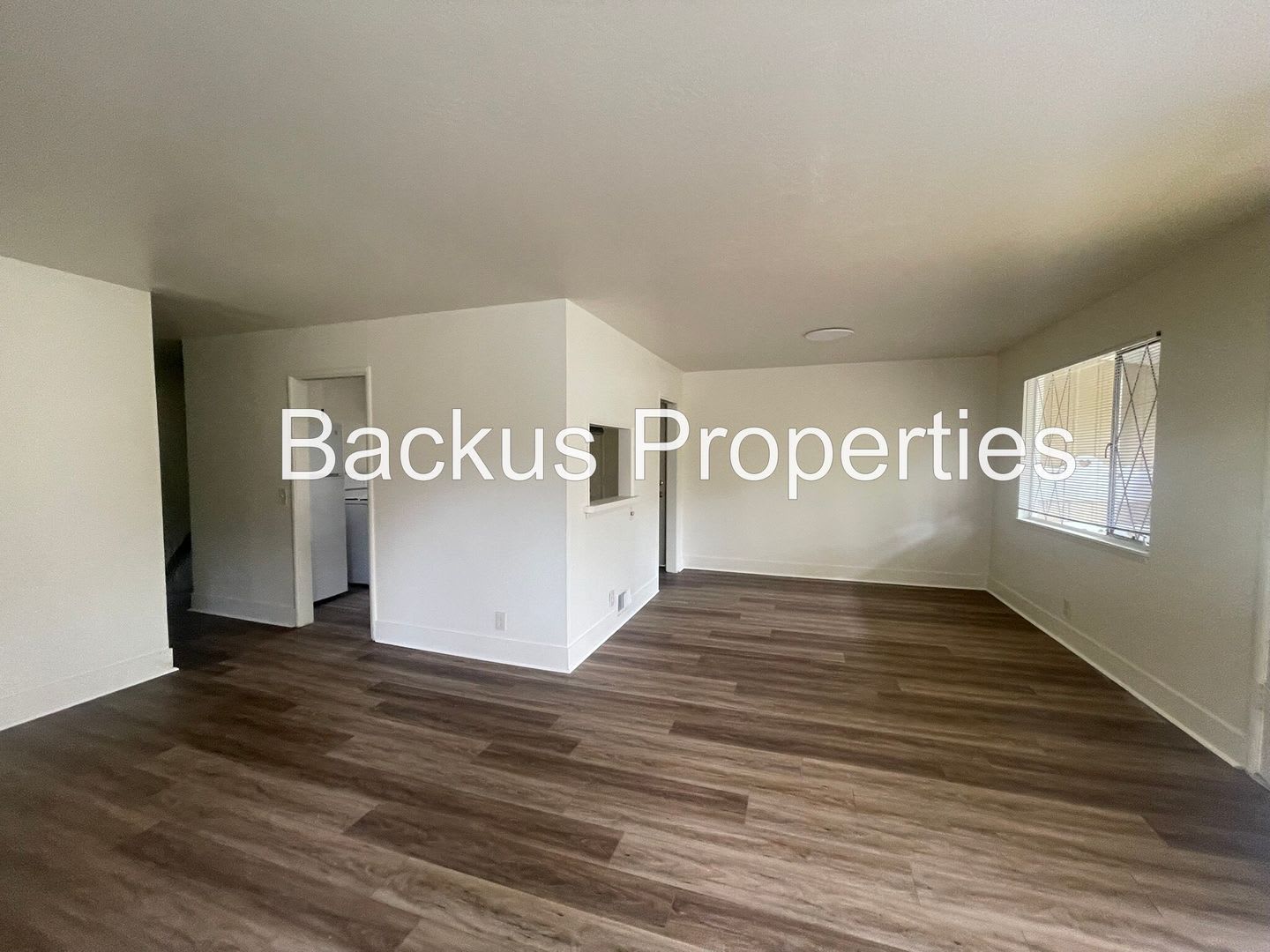 Large two-story home close to Del Monte Shopping Center in Monterey – photo 3