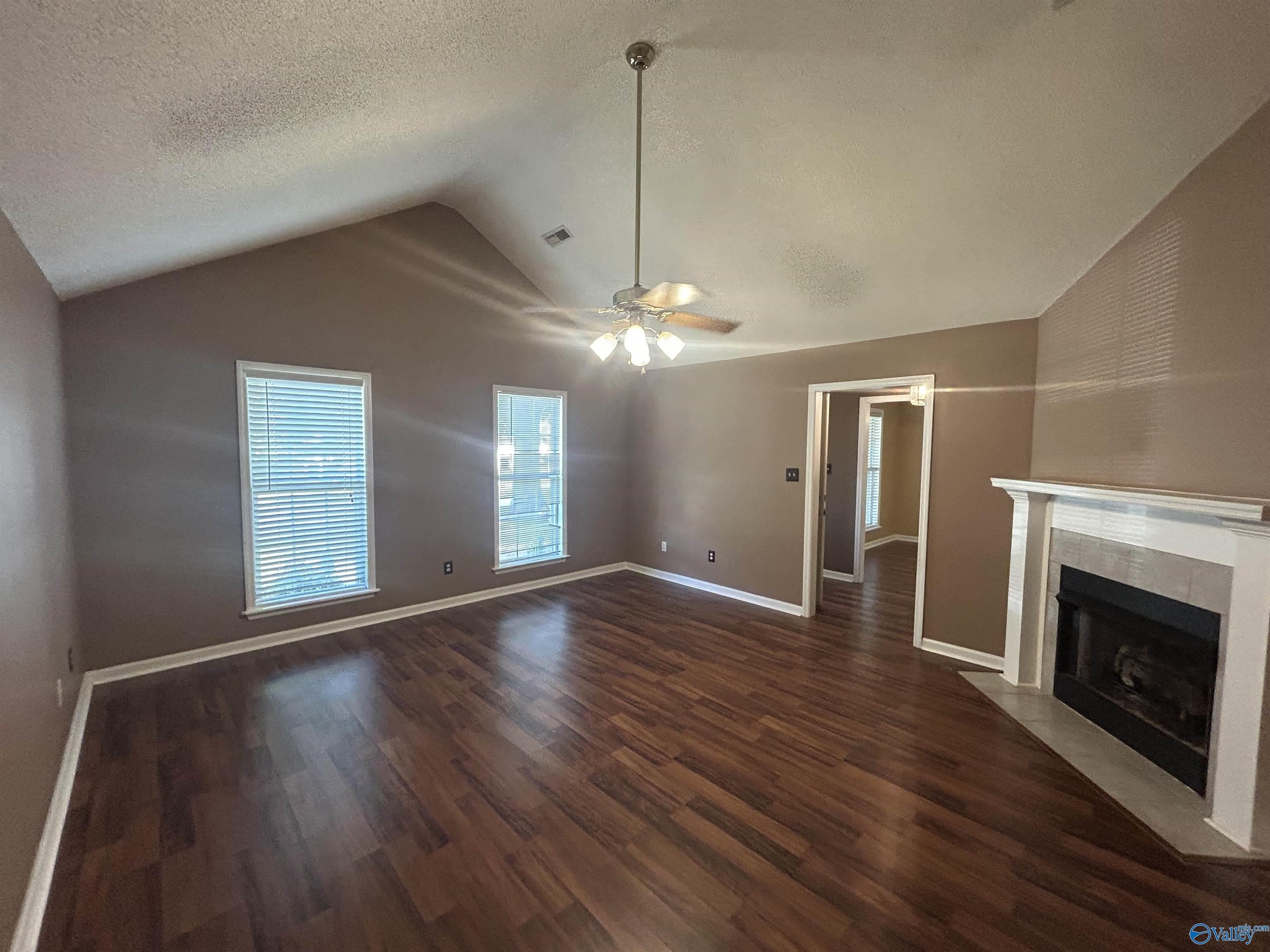 111 Sunnyfield Drive – photo 5
