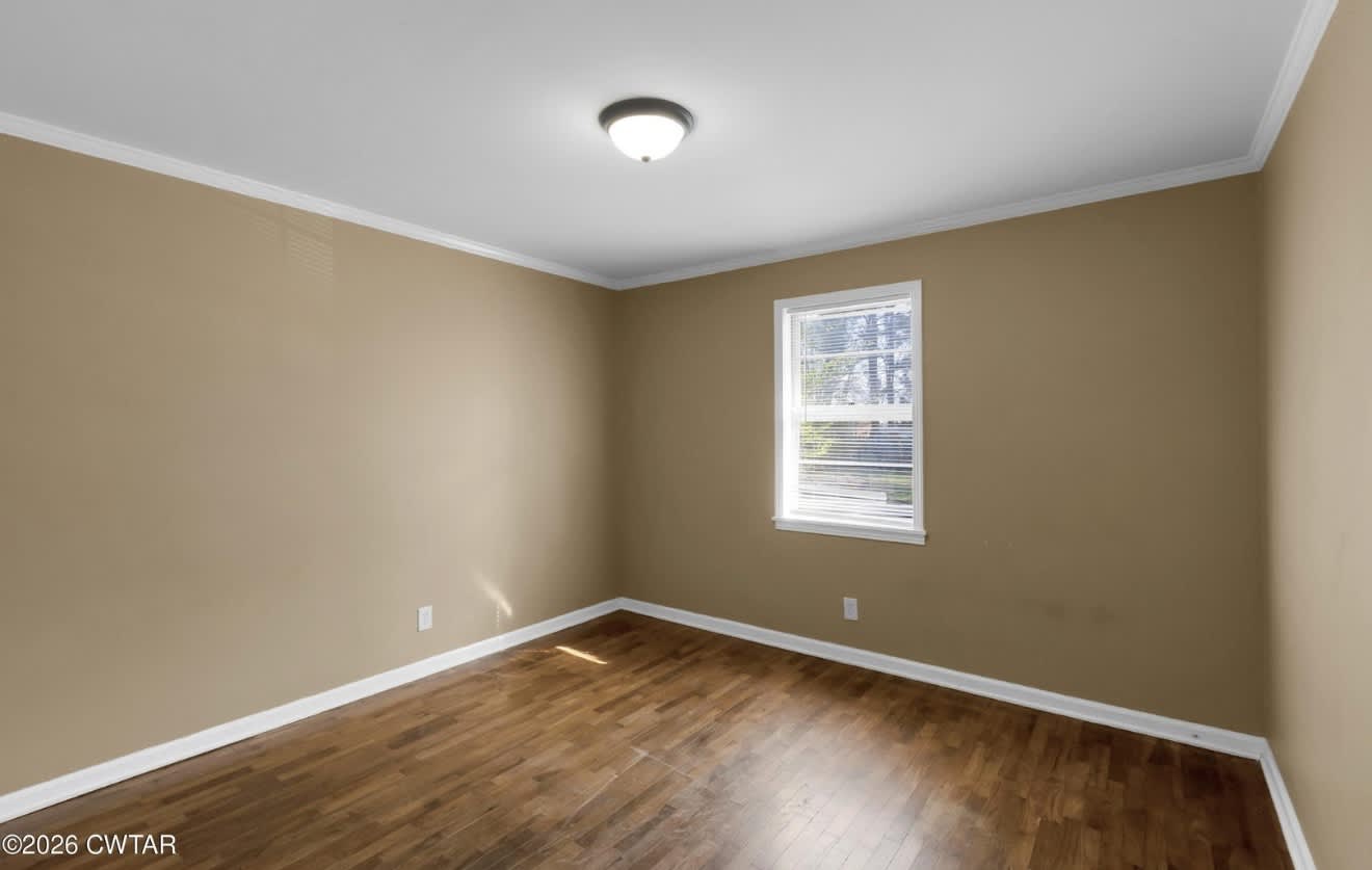 927 East College Street – photo 3