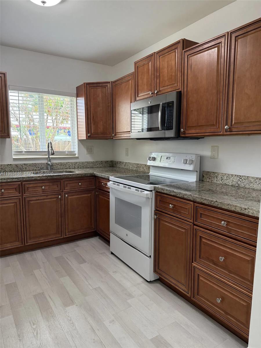 1200 Northwest 3rd Avenue – photo 3