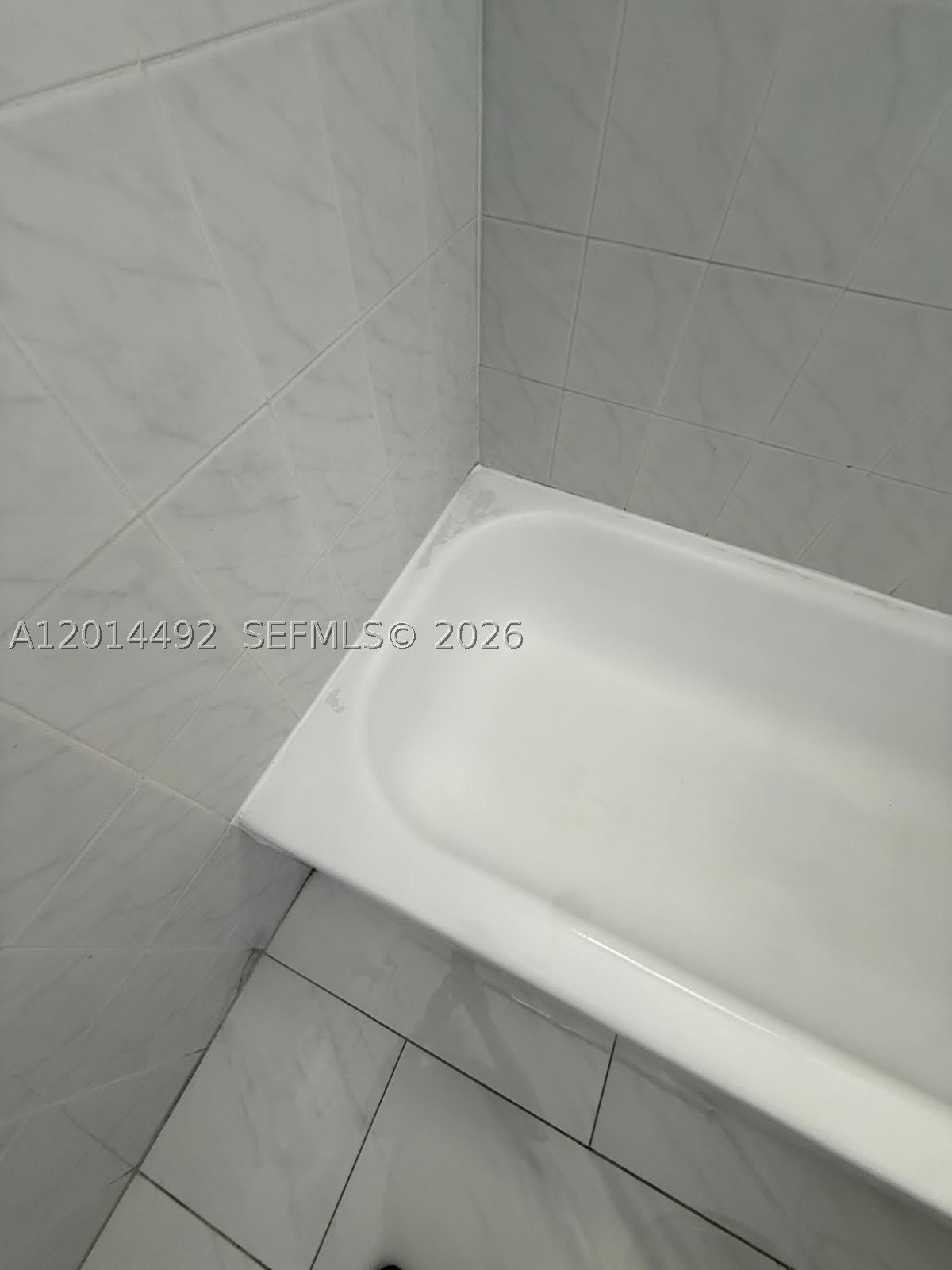 2212 W 74th St – photo 5