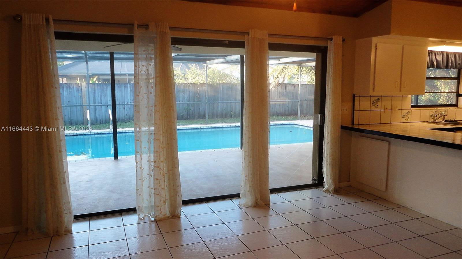 11297 Pine Valley Drive – photo 3