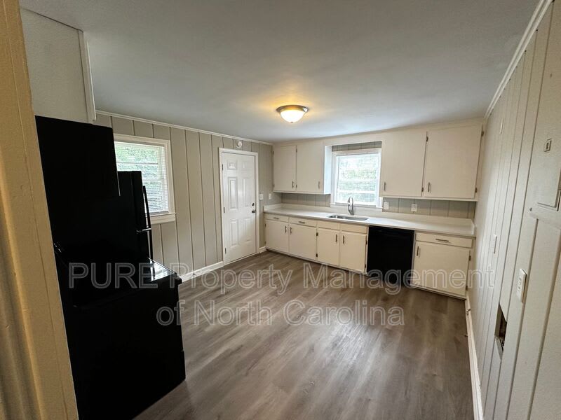 110 Mendota Ave – photo 5