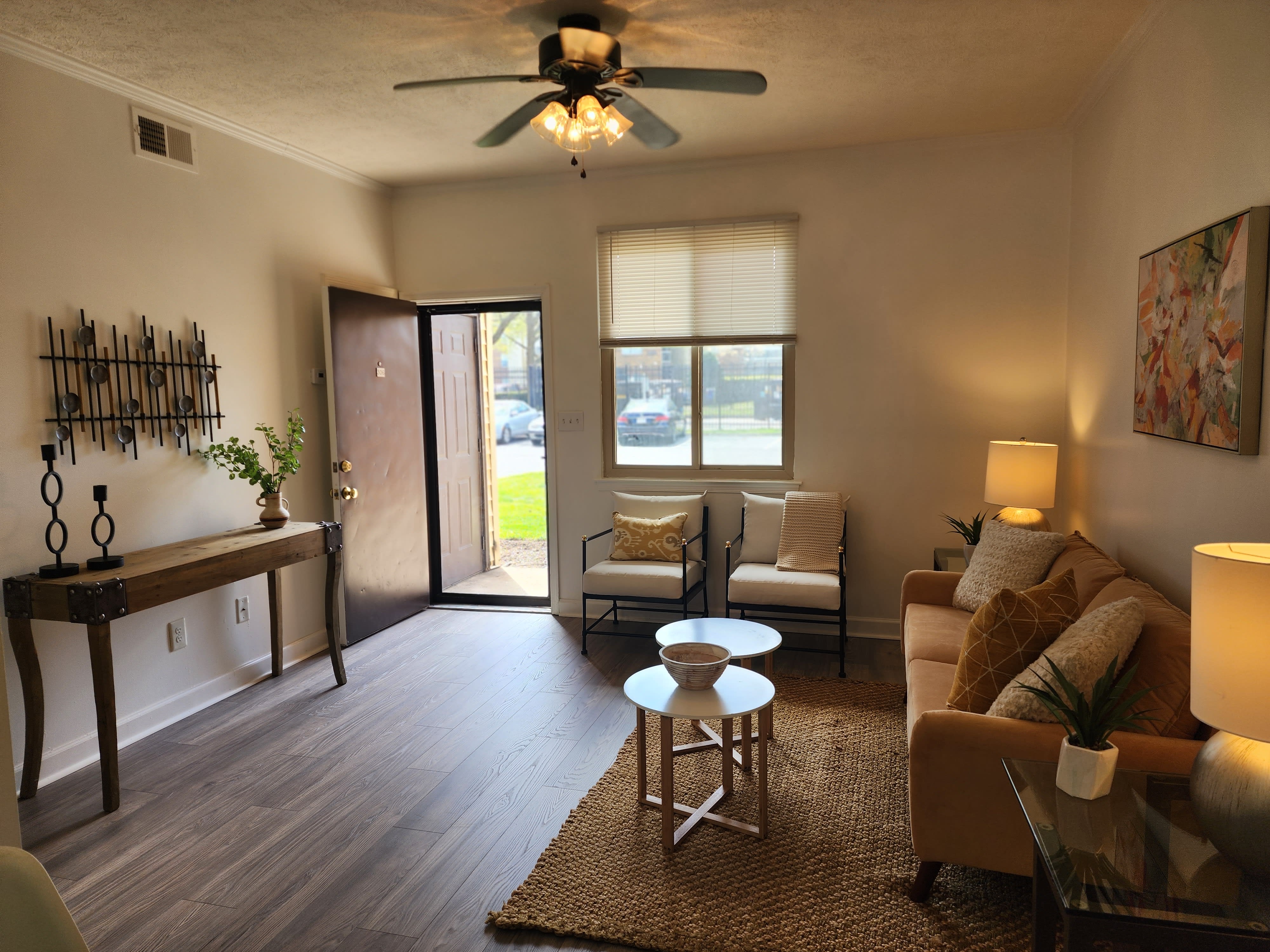 306 Pacific Drive – photo 2