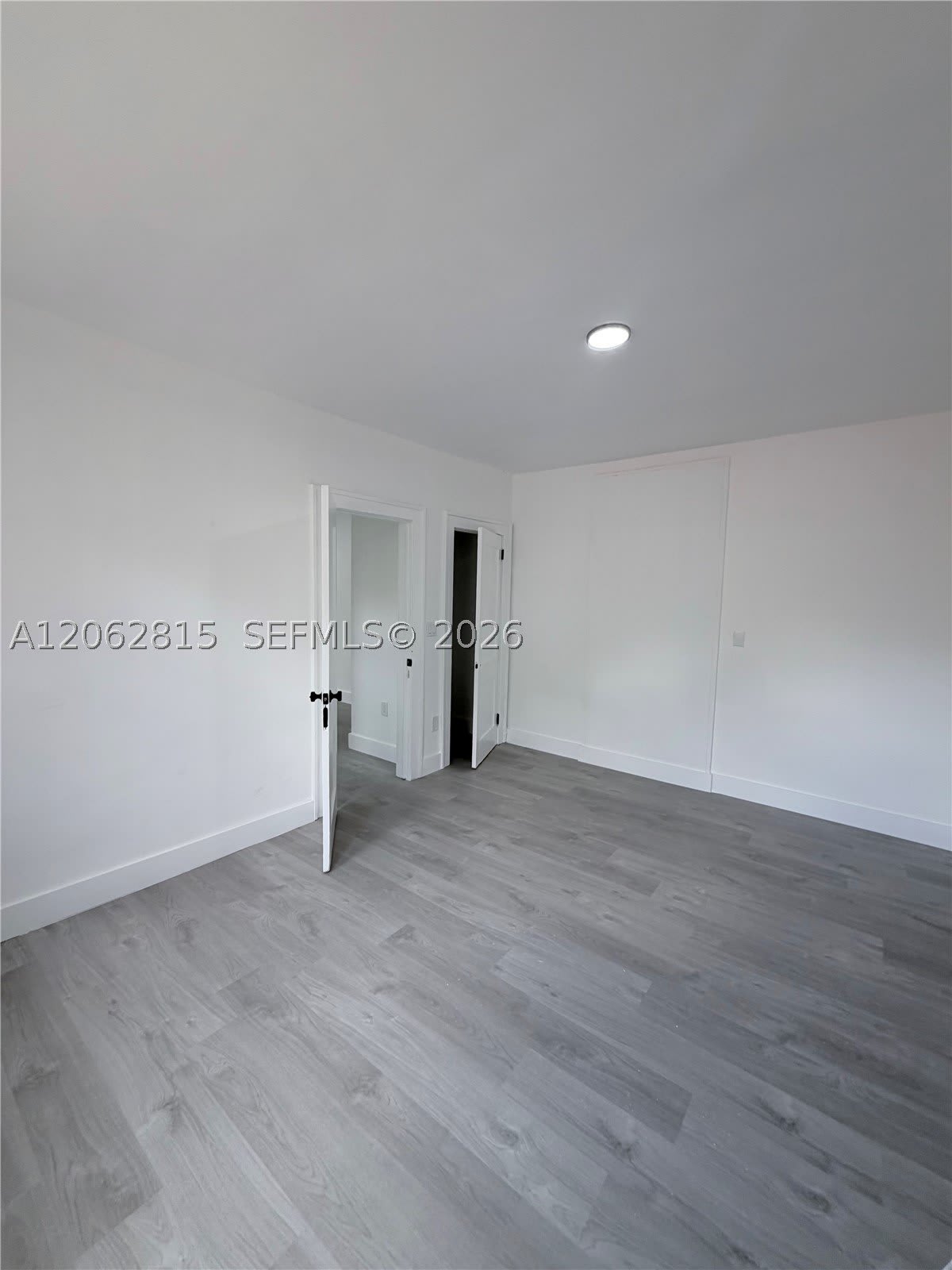 1560 SW 5th St – photo 3