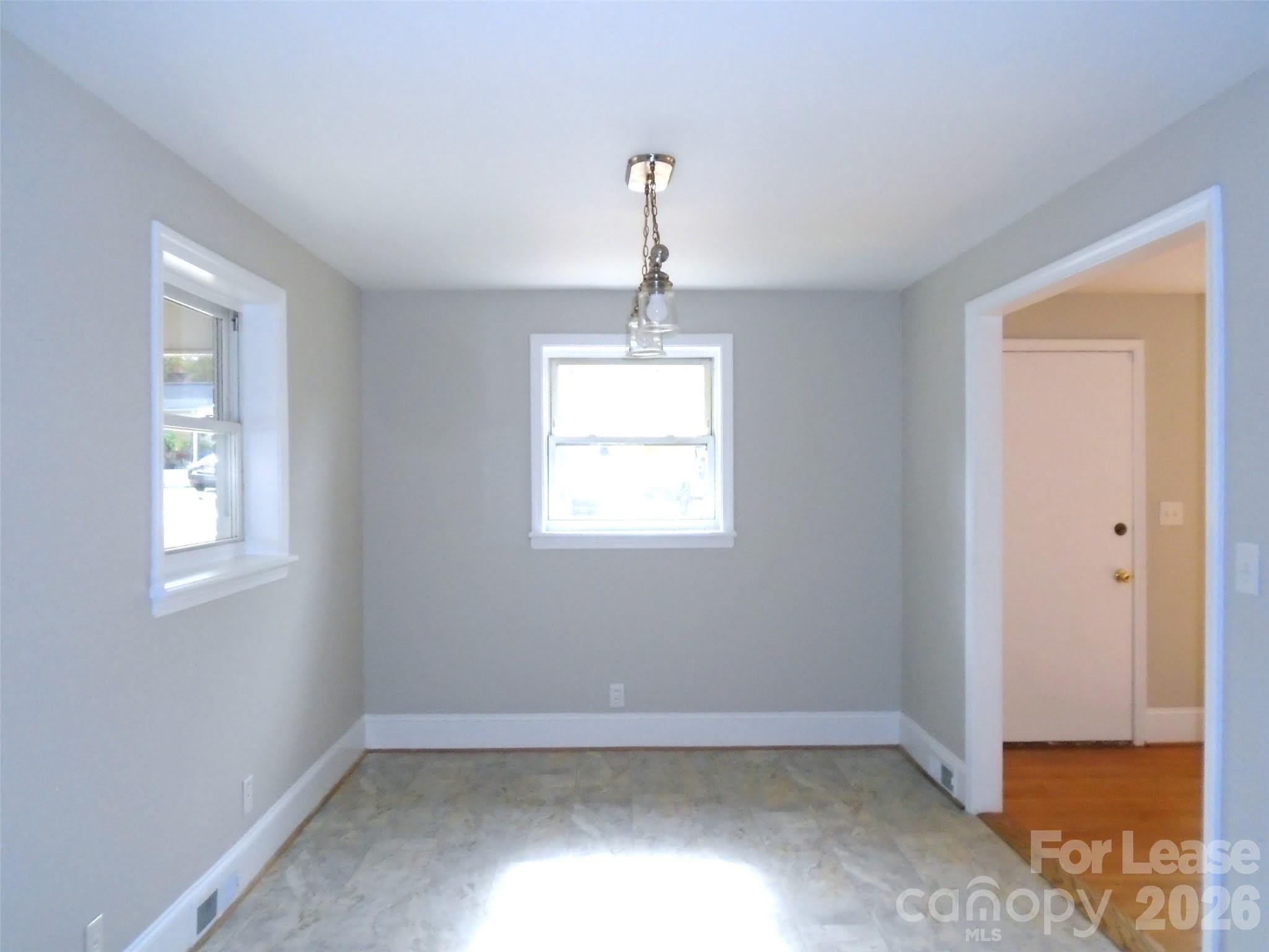 223 Dakota Street – photo 4