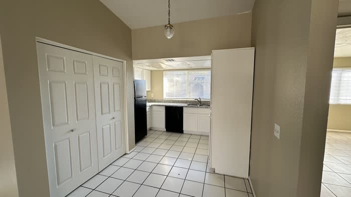 1554 West Sahuaro Drive – photo 4