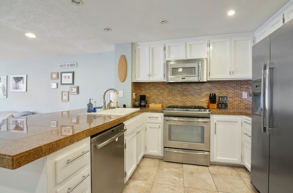 737 Seacoast Dr – photo 5