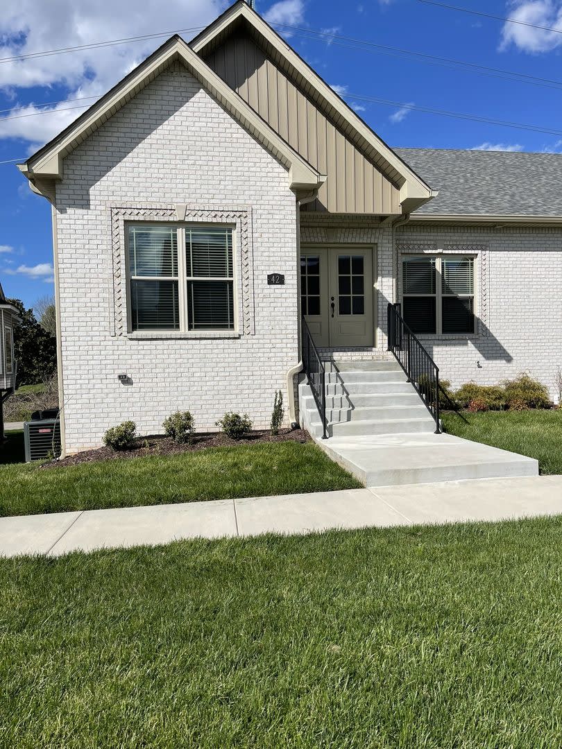 456 Pond Apple Rd, Unit 42 – photo 2