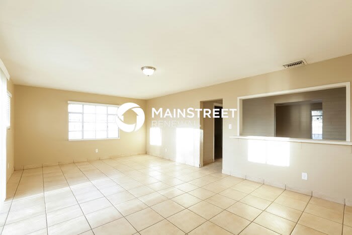 4301 North 59th Avenue – photo 4