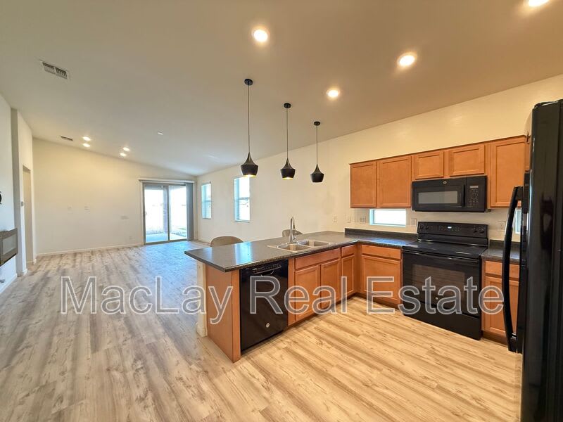 2372 E. Dust Devil Dr. – photo 3