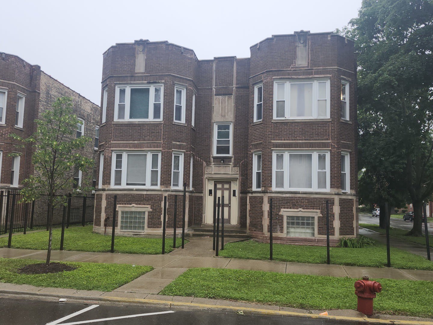 9202 S Loomis Street – photo 1