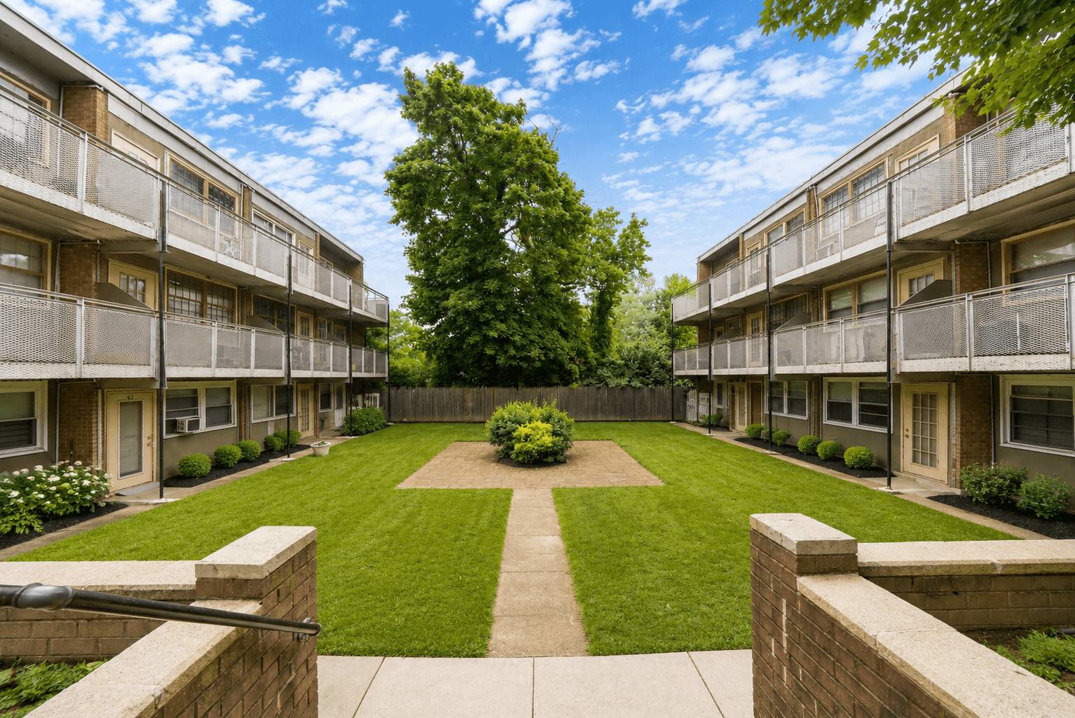 Magnolia Court – photo 1