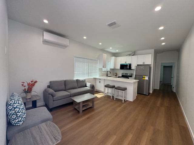 1307 W. 96th St. – photo 1