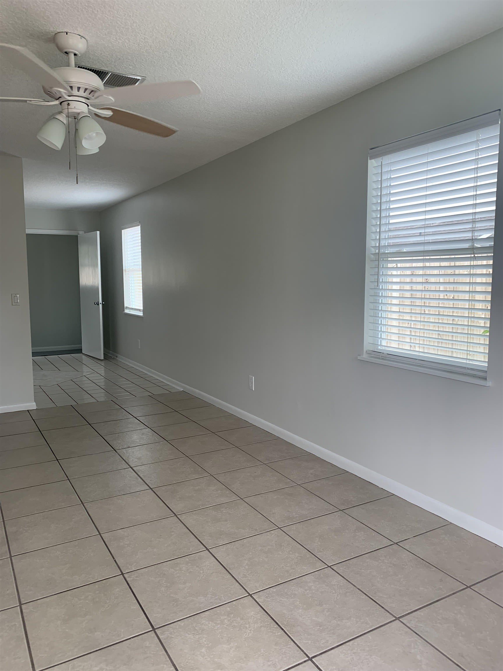 290 Floridian Ave – photo 4