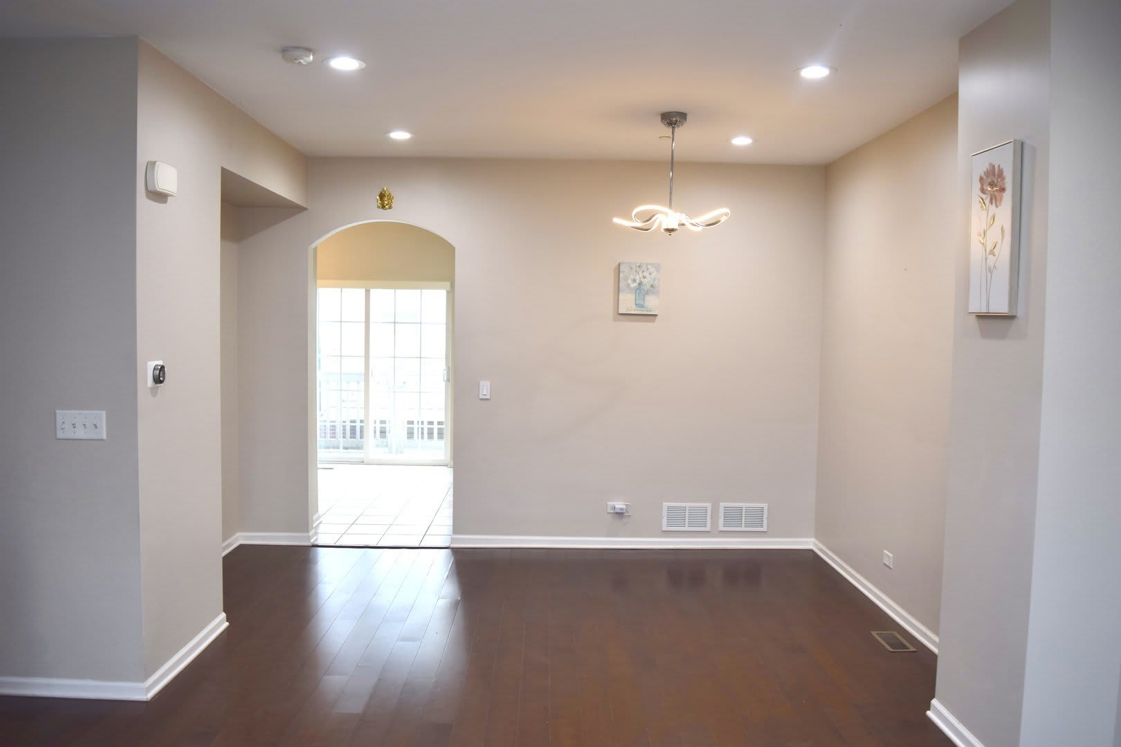 1260 Evergreen Avenue – photo 5