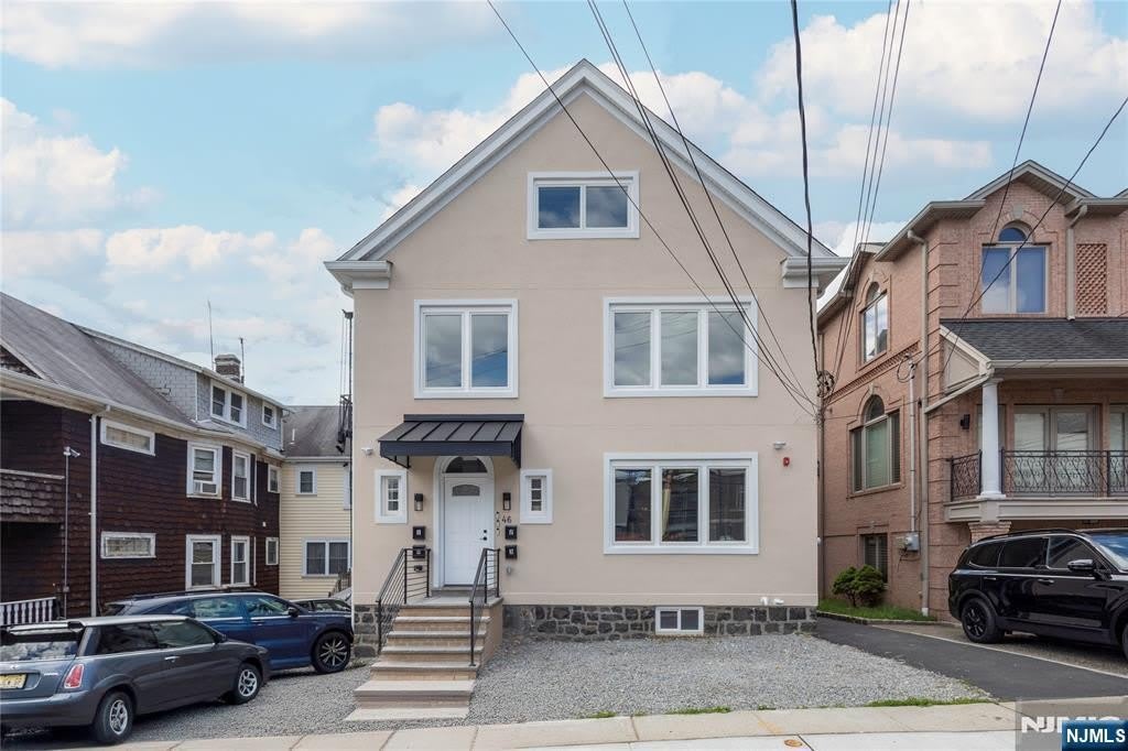 46 Hudson Avenue – photo 2