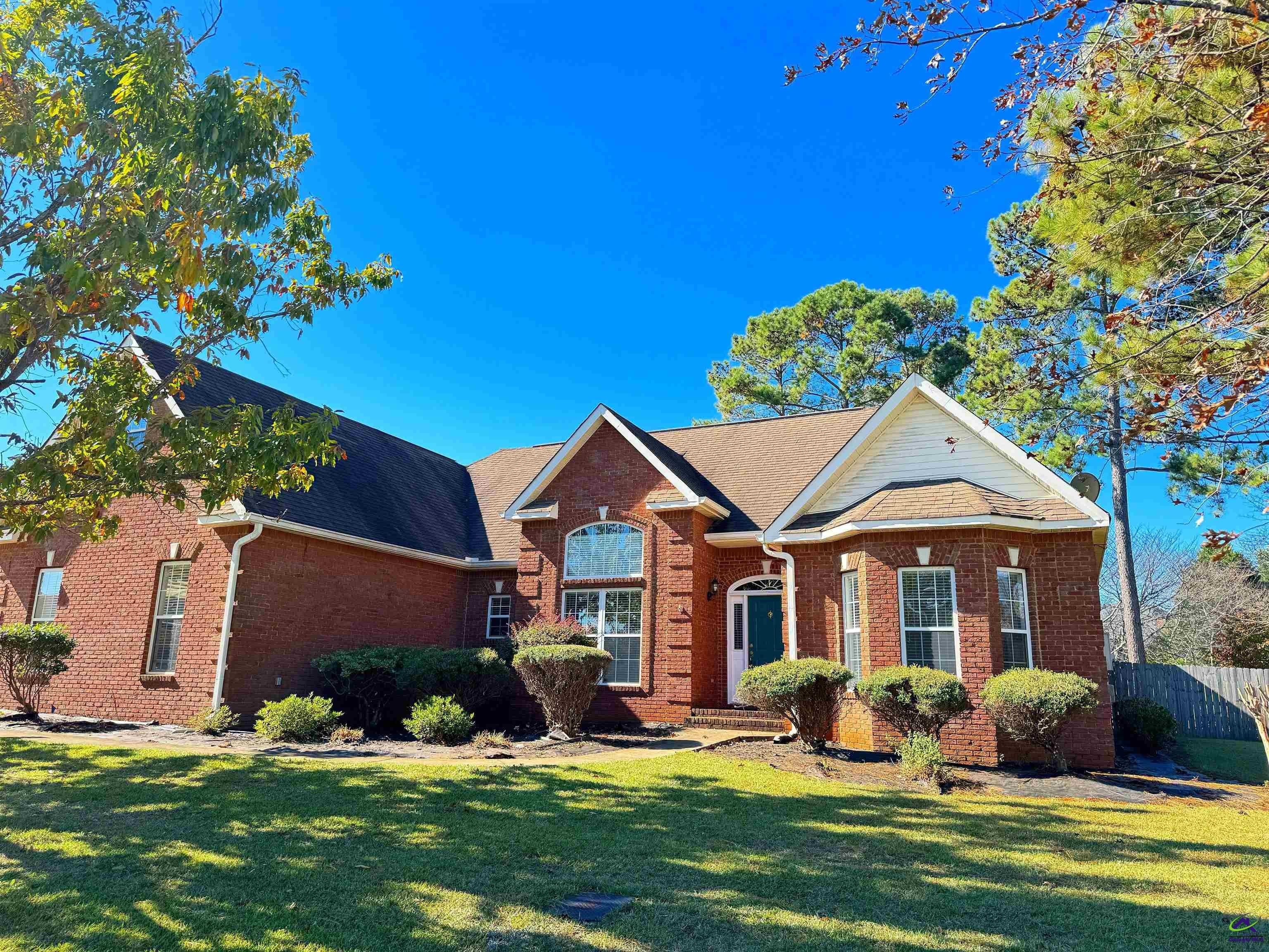 701 Victoria Circle – photo 3
