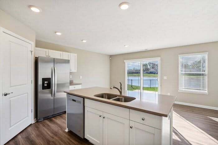 672 Marsh Aster Drive – photo 2