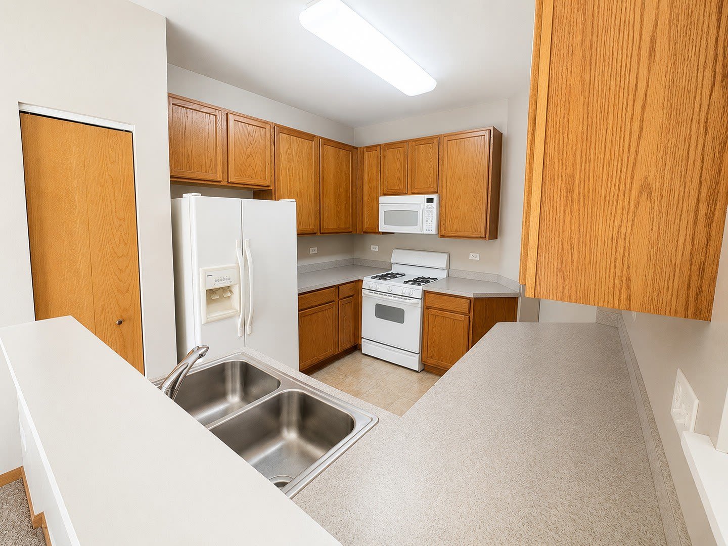 647 Jonathan Drive – photo 3