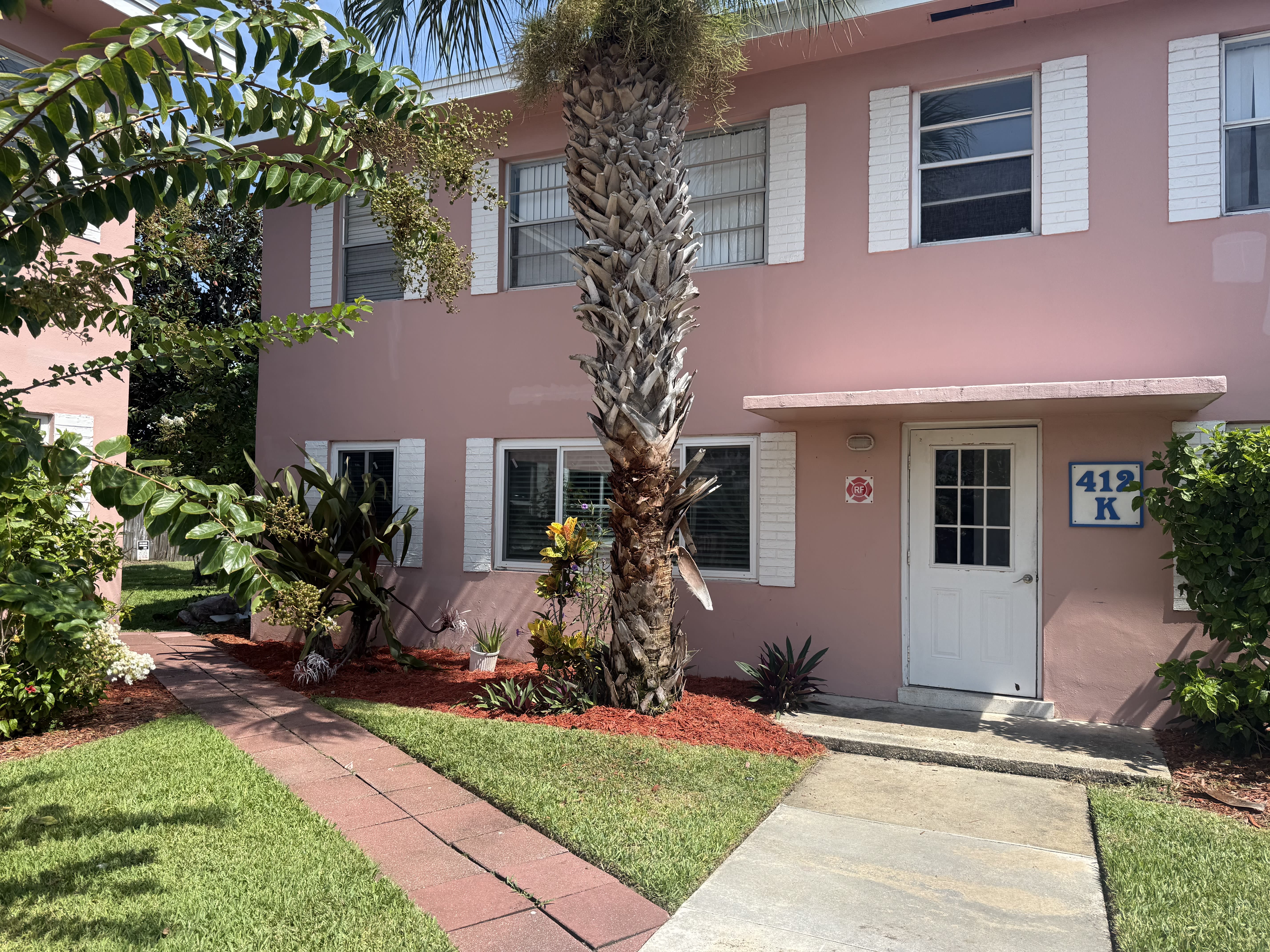 412 Monroe Avenue – photo 1