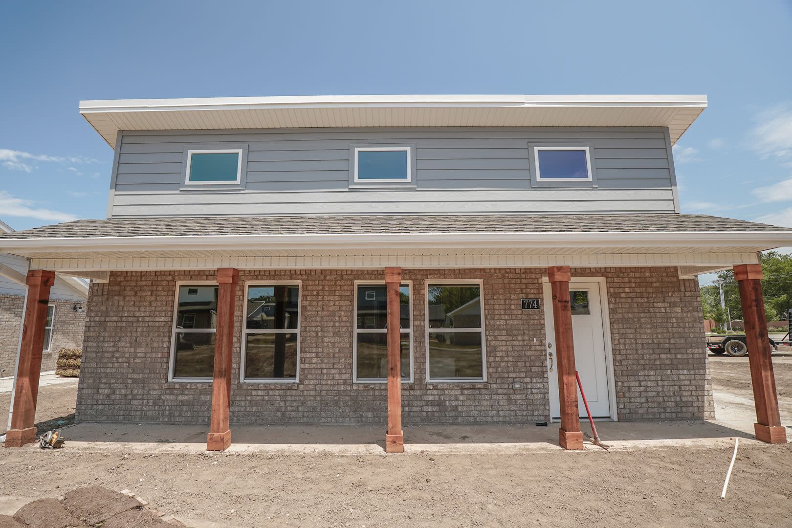 Nice! 2 Bath Home!! – photo 1