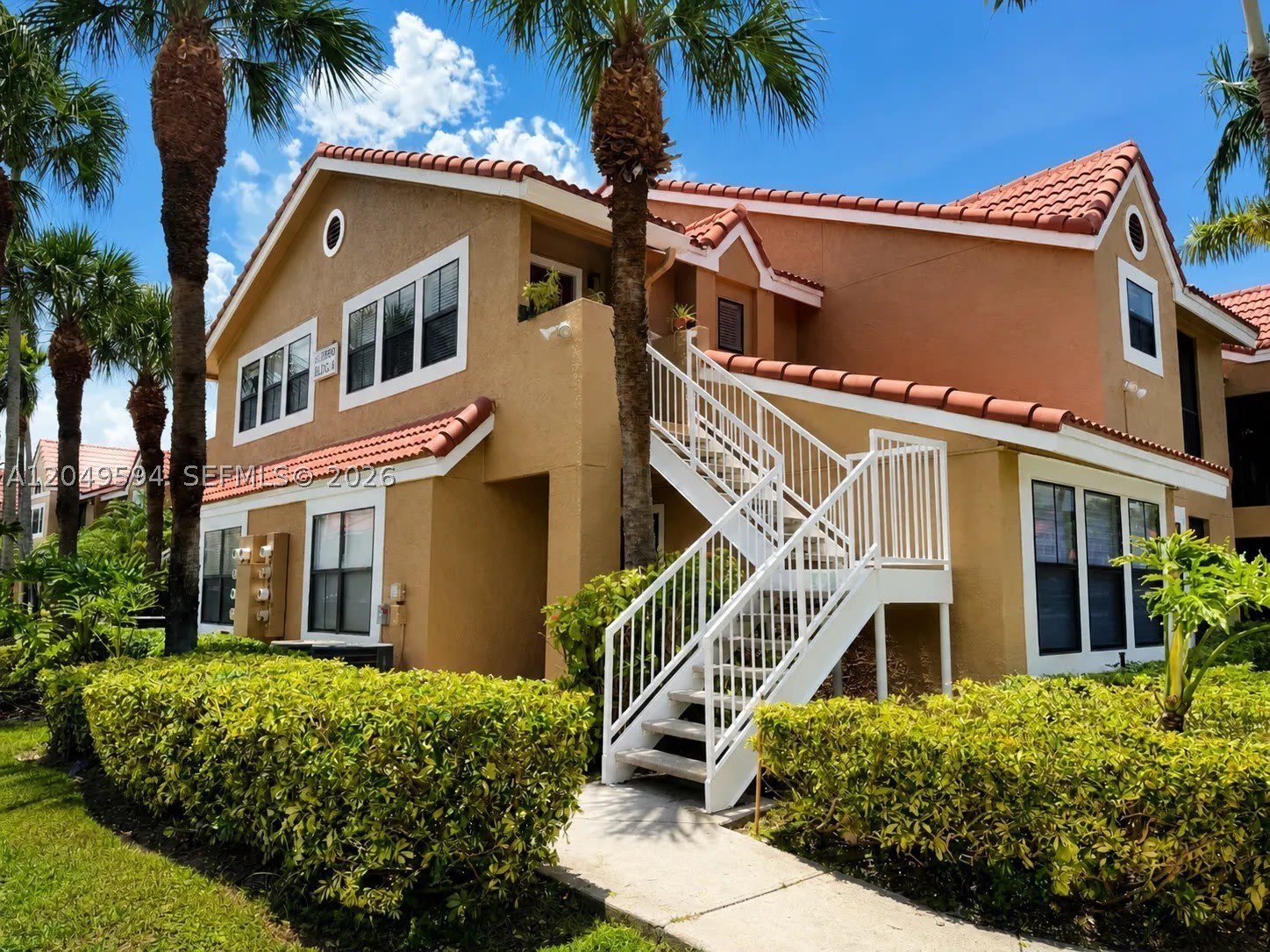 15560 SW 104th Ter – photo 1