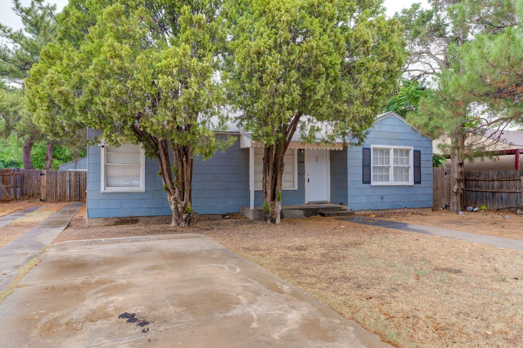 2206 32nd Street – photo 1